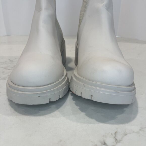 STEVE MADDEN Womens 11 Holley Chelsea Bone Lug Boot Bootie Ankle Pull On Chunky‎ - Picture 5 of 10